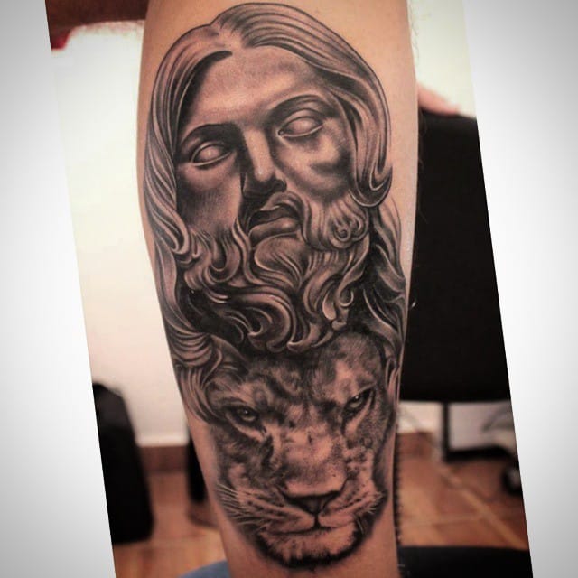 Tony Gomes - tatuador realista