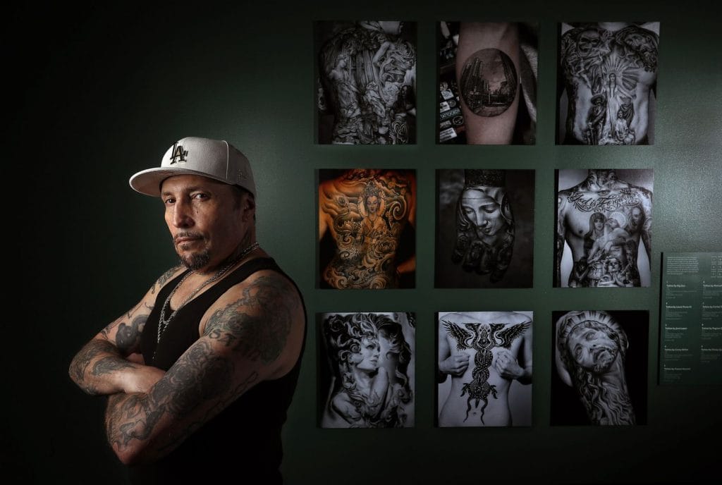 Tatuagem realista estilo chicano